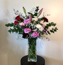 Load image into Gallery viewer, Roses and Carnation Bqt
